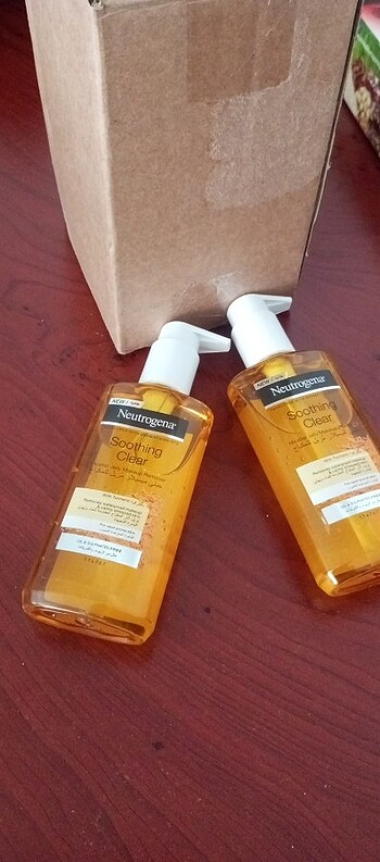 Neutrogena Yüz temizleme jeli