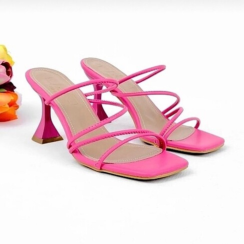 Pembe topuklu terlik ayakkabı