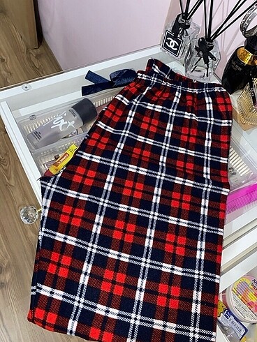 Kareli pijama