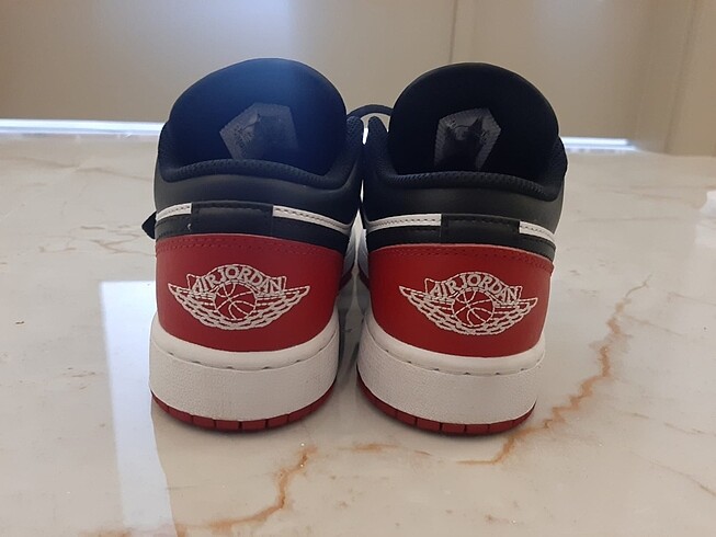 NİKE AİR JORDAN LOW 1 (ORİJİNAL) 35.5 Kadın