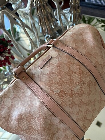  Beden Orjinal Gucci Emblem Small Top Oyster Handle Bag / FIRSAT ÜRÜN