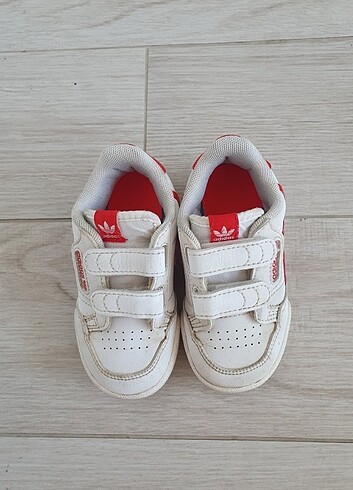 23 Beden ADIDAS BEBEK SPOR AYAKKABI 23 NUMARA