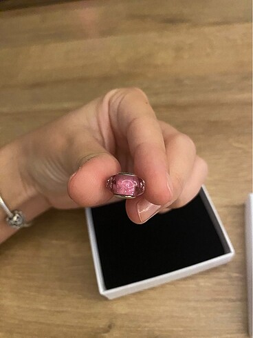 Beden Pandora murano charm