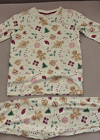 Yılbaşı Desenli Uzun Kollu Pijama Takımı
