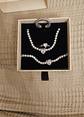 Kolye bileklik set