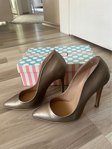 Pelinin Ayakkabıları Stiletto ayakkabı