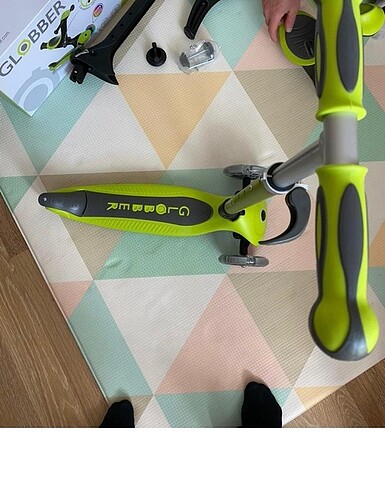  Beden Globber scooter