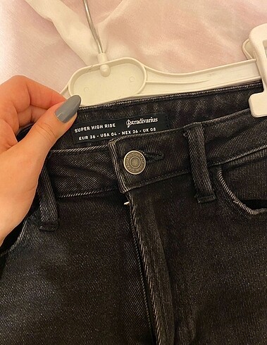 s Beden Stradivarius Şort