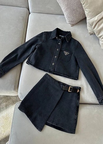 Zara Kemer Detaylı Siyah Kısa Denim Ceket etek prada