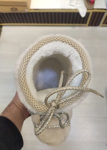 Beyaz Kürklü Bohem Dolgu Topuklu Bot - Görsel 2