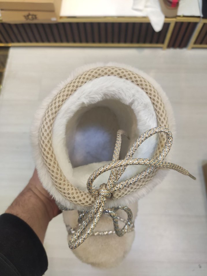 Beyaz Kürklü Bohem Dolgu Topuklu Bot - Görsel 2