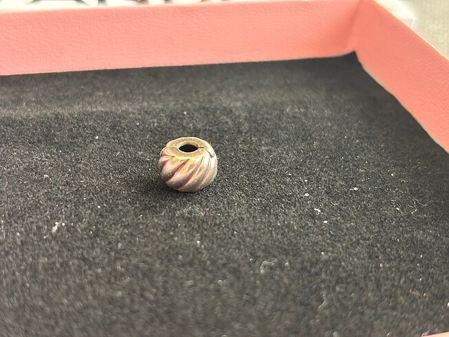 Parlak Tüylü Klips Charm