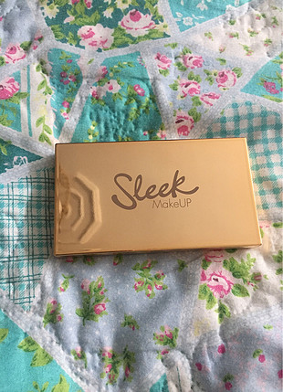 Sleek aydınlatıcı palet