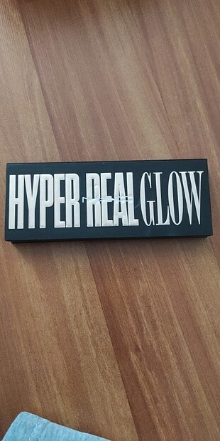 Maç hyper Real glow palet