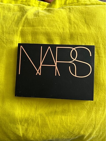 NARS skin deep palet