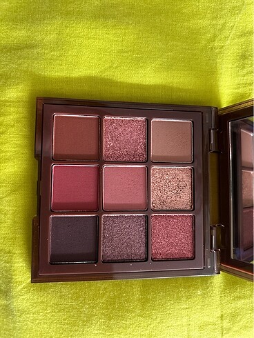 Hudabeauty nude rich far paleti - Görsel 5