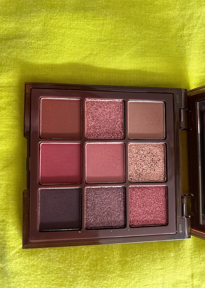 Hudabeauty nude rich far paleti - Görsel 3