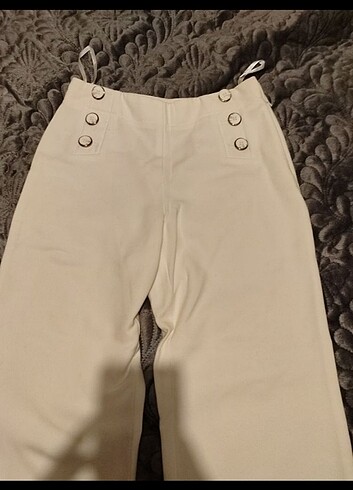 Petite beyaz pantolon