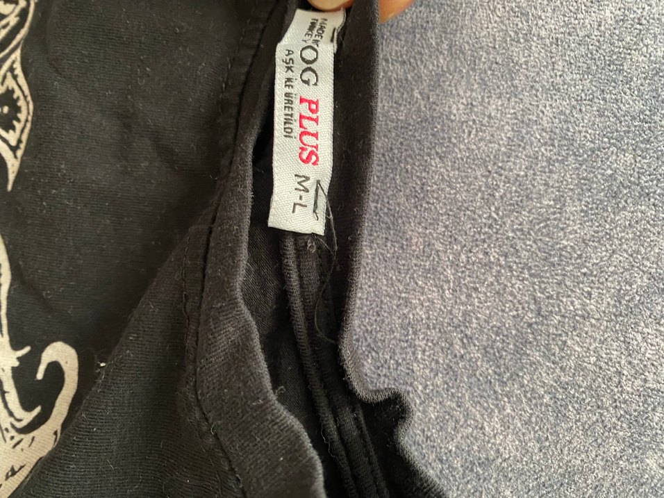 Siyah Baskılı Gotik Kadın Crop Top - Görsel 2