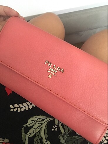 Prada hakiki deri cüzdan