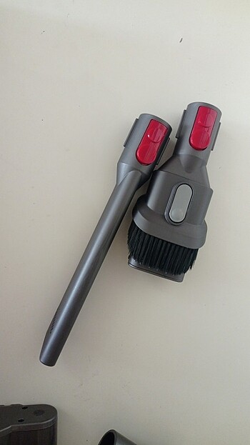 DYSON 