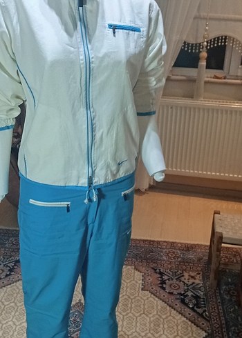 Nıke orjinal  .Mavi Kadın Spor Takımı, Bol Kesim, Kemerli - Görsel 3