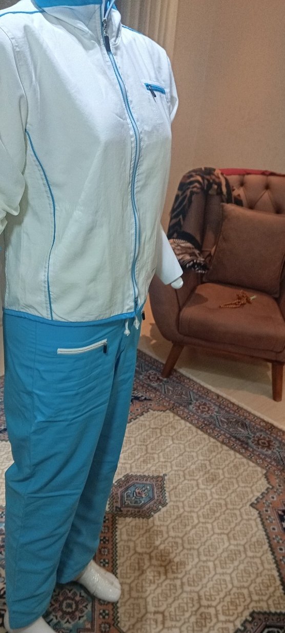 Nıke orjinal  .Mavi Kadın Spor Takımı, Bol Kesim, Kemerli - Görsel 5