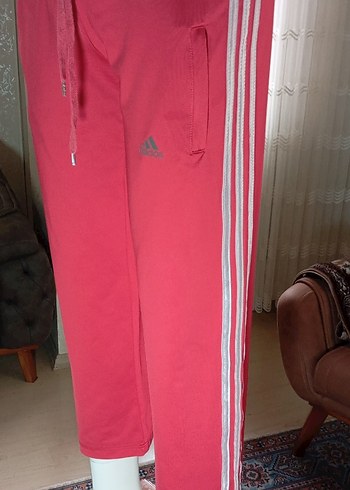 ADIDAS REAL MADRID MODEL YENİ SEZON XL YENİ - Görsel 4