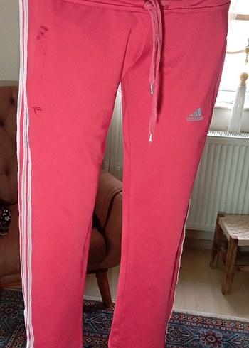 ADIDAS REAL MADRID MODEL YENİ SEZON XL YENİ - Görsel 3