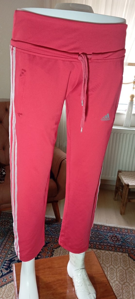 ADIDAS REAL MADRID MODEL YENİ SEZON XL YENİ - Görsel 3