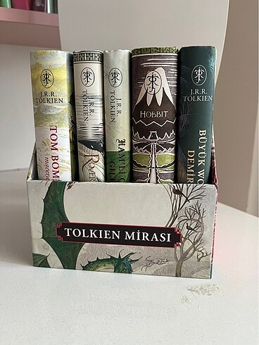 TOLKIEN MİRASI 5?Lİ KUTULU SET