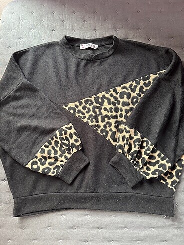 Zara leoparlı sweatshirt balon kol