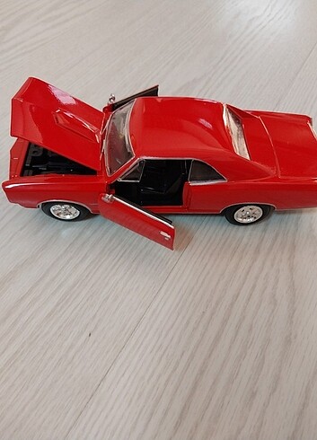 Pontiac model araba