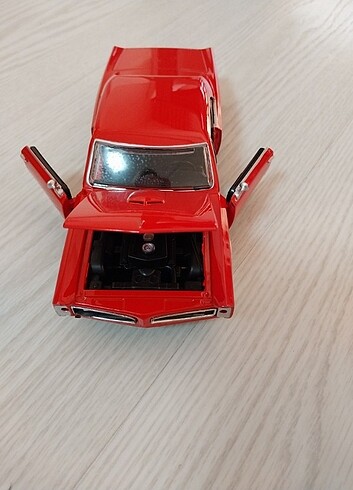 Beden Renk Pontiac model araba