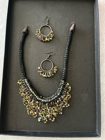 Diğer Kolye ve küpe takımı