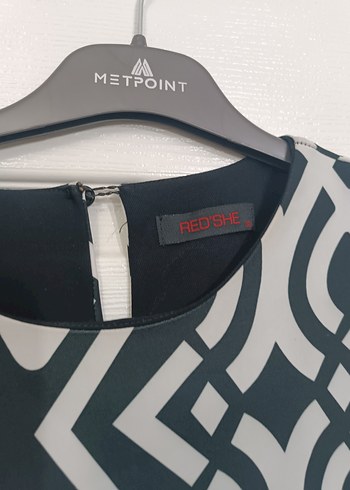 TESETTÜR TUNİK TESETTÜR GİYİM
Uzun Kollu, Desenli Siyah tunik - Görsel 3