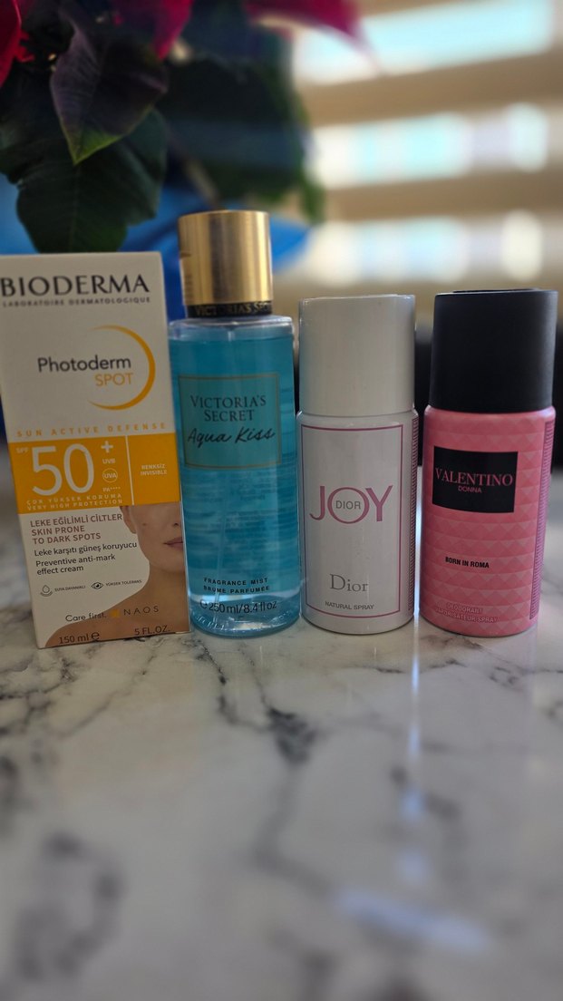 Güneş Koruyucu ve Parfüm Seti - Görsel 2