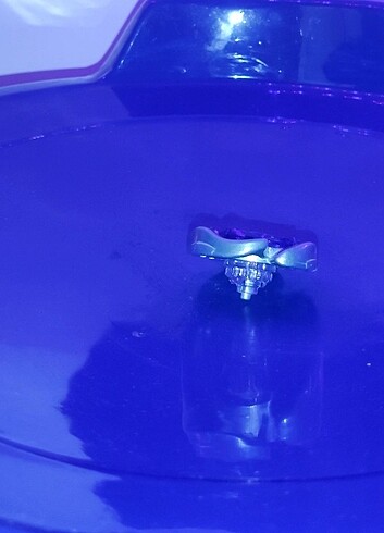 Beden Renk Screw Capricorne Takara Tomy Beyblade