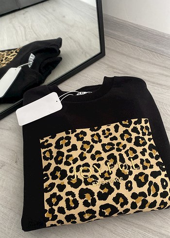 Zara Leopar Baskılı Siyah Kadın Sweatshirt