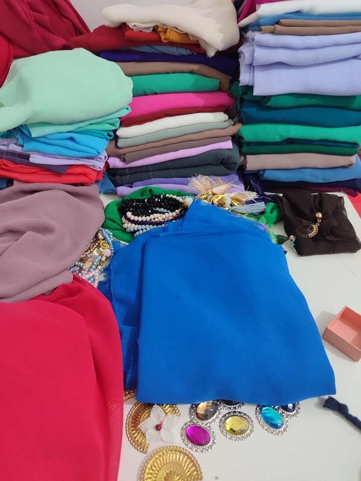 Kadın Renkli Kırmızı Şalşifon - Görsel 2