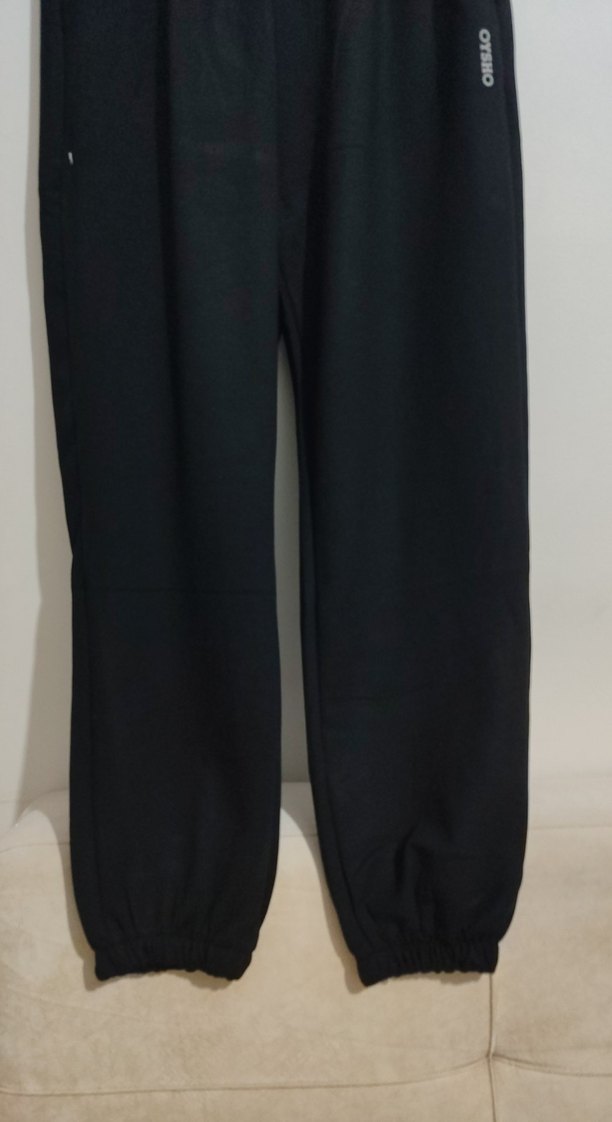 Siyah Rahat Kesim Erkek Eşofman Altı bayanlarda alınıyor - Görsel 4