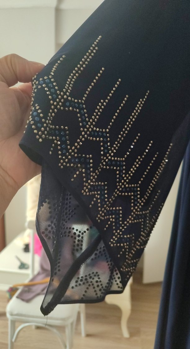 Abiye Boncuk İşlemeli Mavi Uzun Elbise bir kere kullandim - Görsel 2