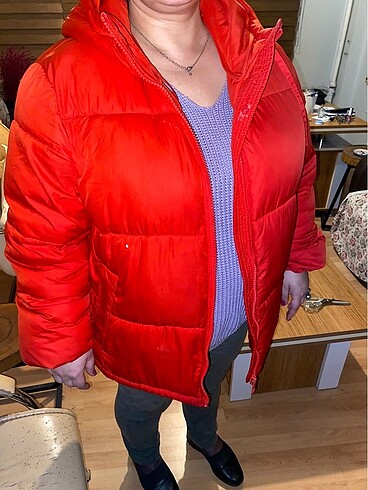 H&M Kırmızı mont