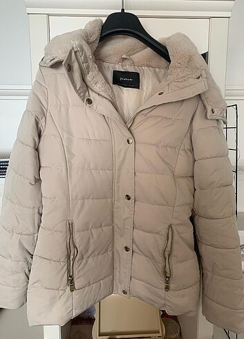 Stradivarius mont çok az giyildi