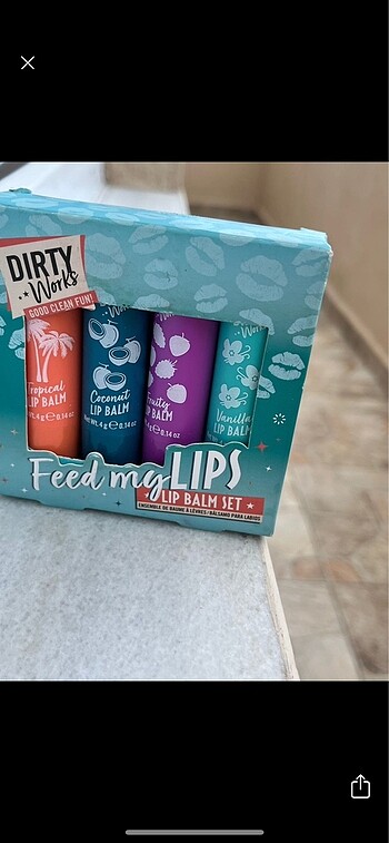 Dirty Works Lip Balm SETI