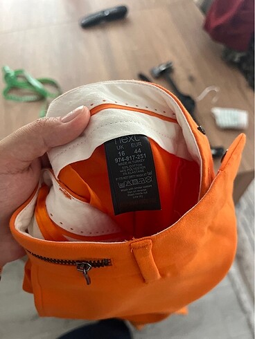 turuncu pantolon - Görsel 7