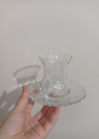 Paşabahçe Paşabahçe 6'lı Cam Çay Bardağı Seti ve Tabağı