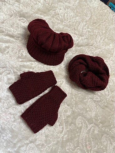Zara Zara örgü kasket şapkalı boyunluk takım