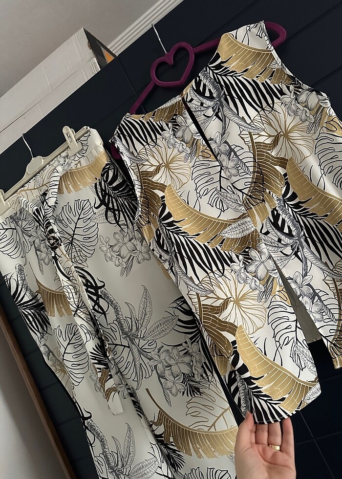 Zara desenli saten takım elbise - Görsel 5