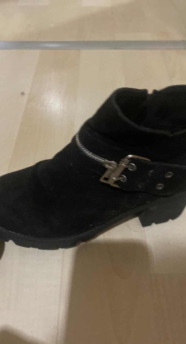 Siyah Süet Tokalı Gotik Kadın Bot - Görsel 5